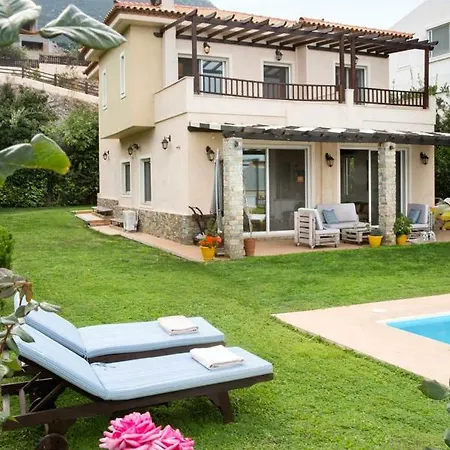 Idyllic Scorpiobay | Pool, Private Beach * Skroponeria