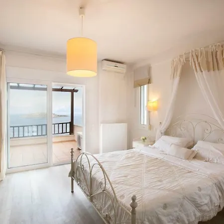 Idyllic Scorpiobay | Pool, Private Beach *